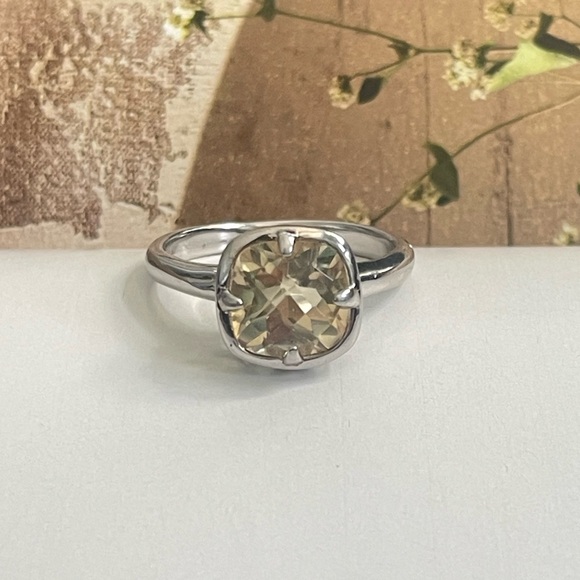 925 Sterling Silver Ring with Natural Faceted Golden Topaz Gemstone (US 9) - Picture 11 of 13